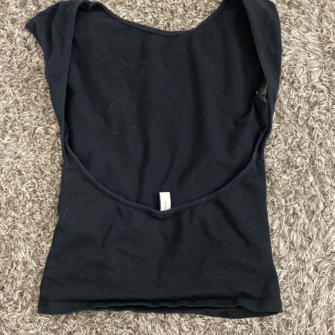 Svart topp från Nelly