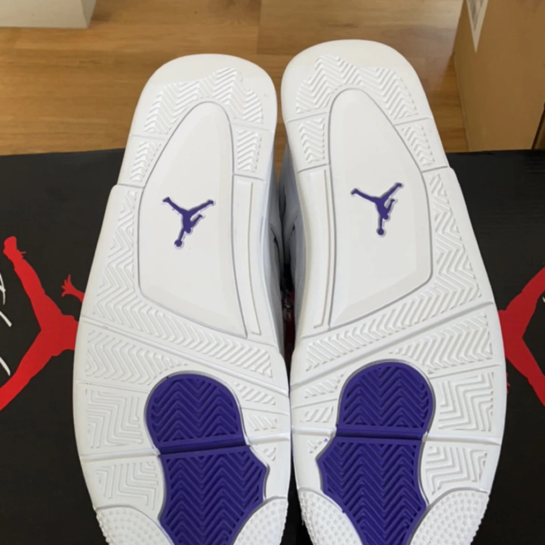 Jordan 4 (Metallic Purple) - 91