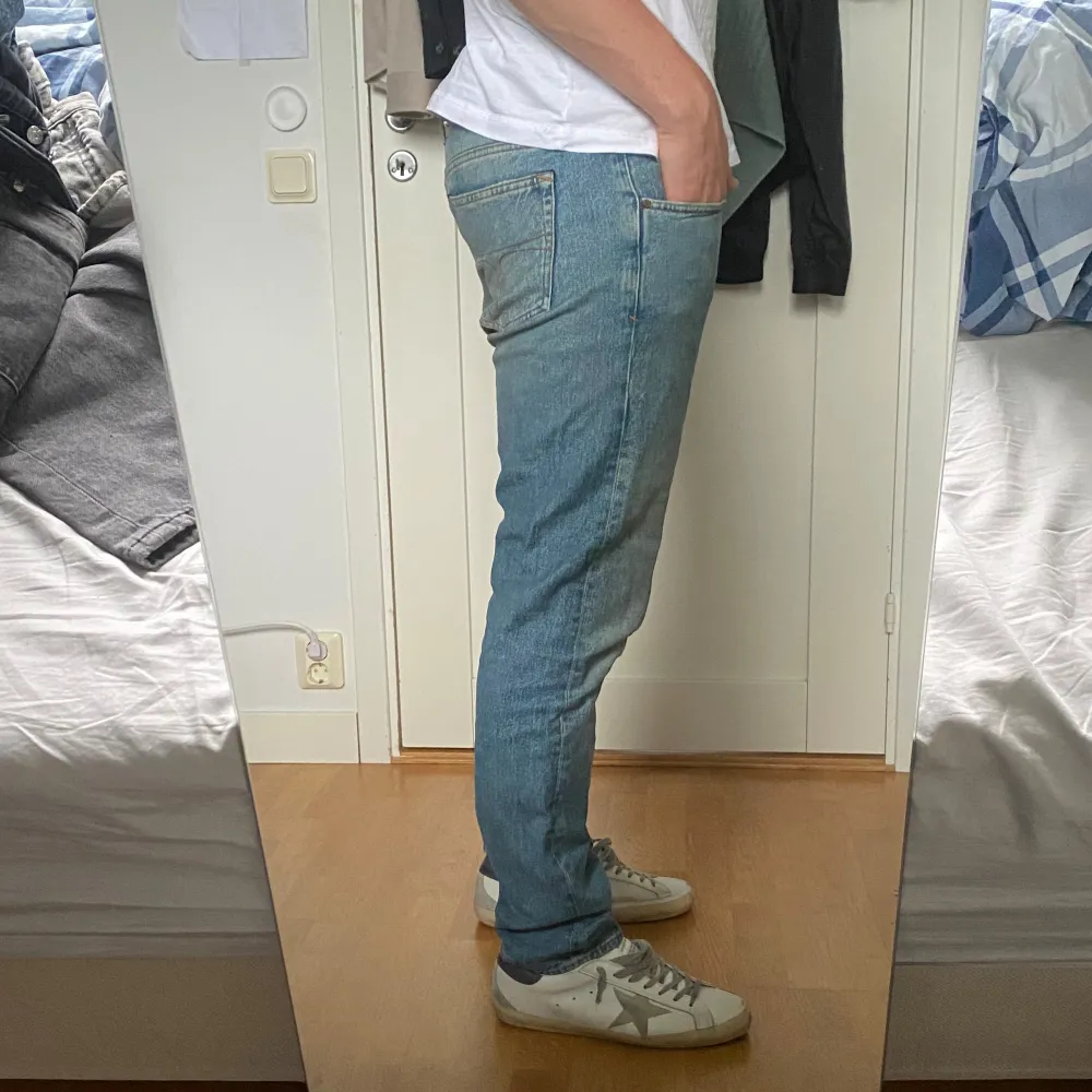 Ett par snygga TIGER OF SWEDEN JEANS i ett mycket bra skick. Säljer eftersom att dem är lite för små för mig. Style: Rex. Jeans & Byxor.