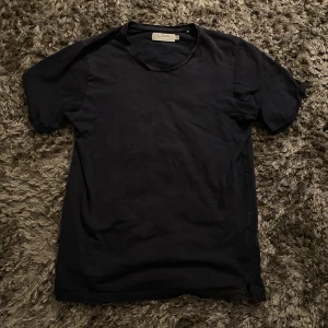 Ljung t-shirt - Ljung t-Shirt i ett bra skick. Storlek S.