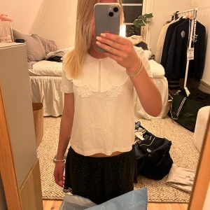 Zara t shirt - Jättesnygg t shirt från zara❤️knappt använd 