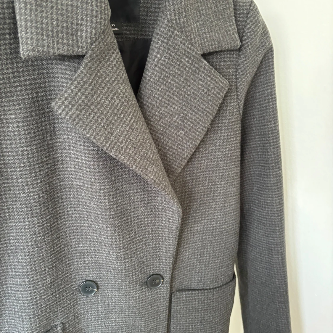 Grå kappa från Monki - 90