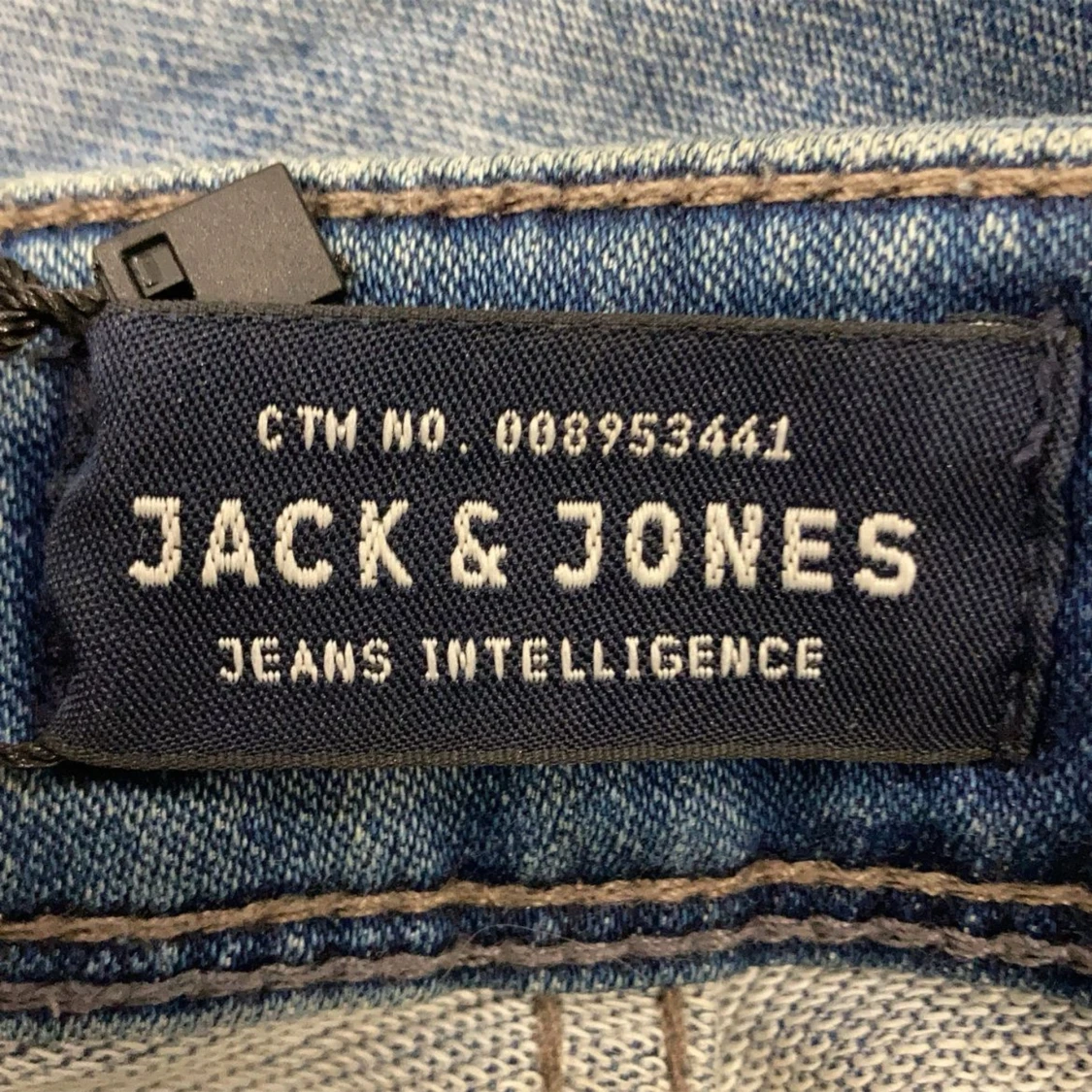 Jack and Jones  - 90