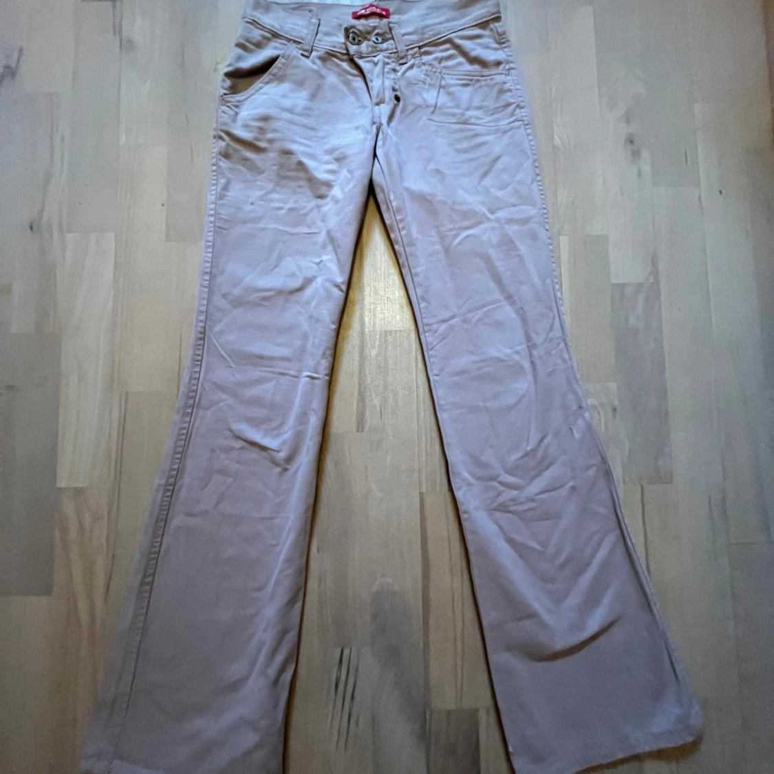 Rosa bootcut jeans