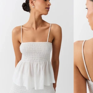 Volang topp - Fin topp från Gina. Inte kommit till användning😌 skriv för fler bilder