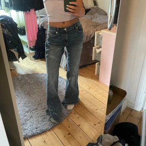 Jeans Mango bootcut - Mid rise