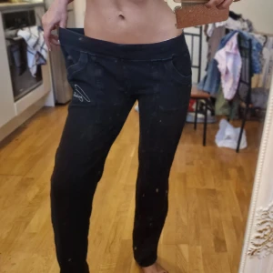 Svarta byxor - Använt skick