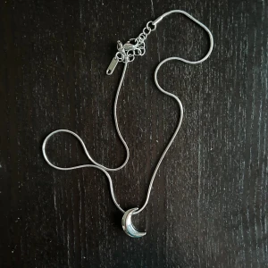Måne halsband - Halsband med men måne