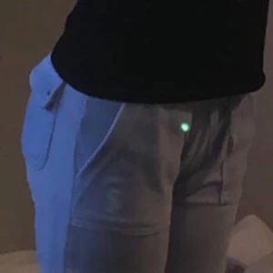 Juicy contrue byxor - Hej säljer dessa juicy contrue byxor använda antal gånger men frf väldigt bra skick inte är skadat i tyget, i storlek xs!💗