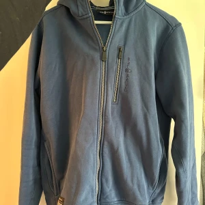 Sail racing hoodie - Storlek M, bra skick.
