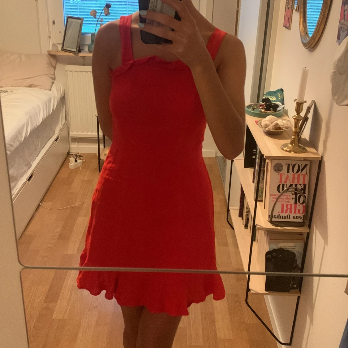 Röd klänning från &OtherStories