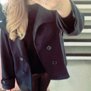 Design by si kappa  - Hej! Jag säljer min design by si kappa som jag köpte i höstas förra året, den är fläckfri och hel. Ordinarie priset skall ligga på ca 700kr och mitt pris 420kr. Pris kan diskuteras, skriv för mer info/bilder!💕