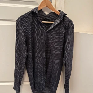 Skjorta  - Mycket bra i skick 