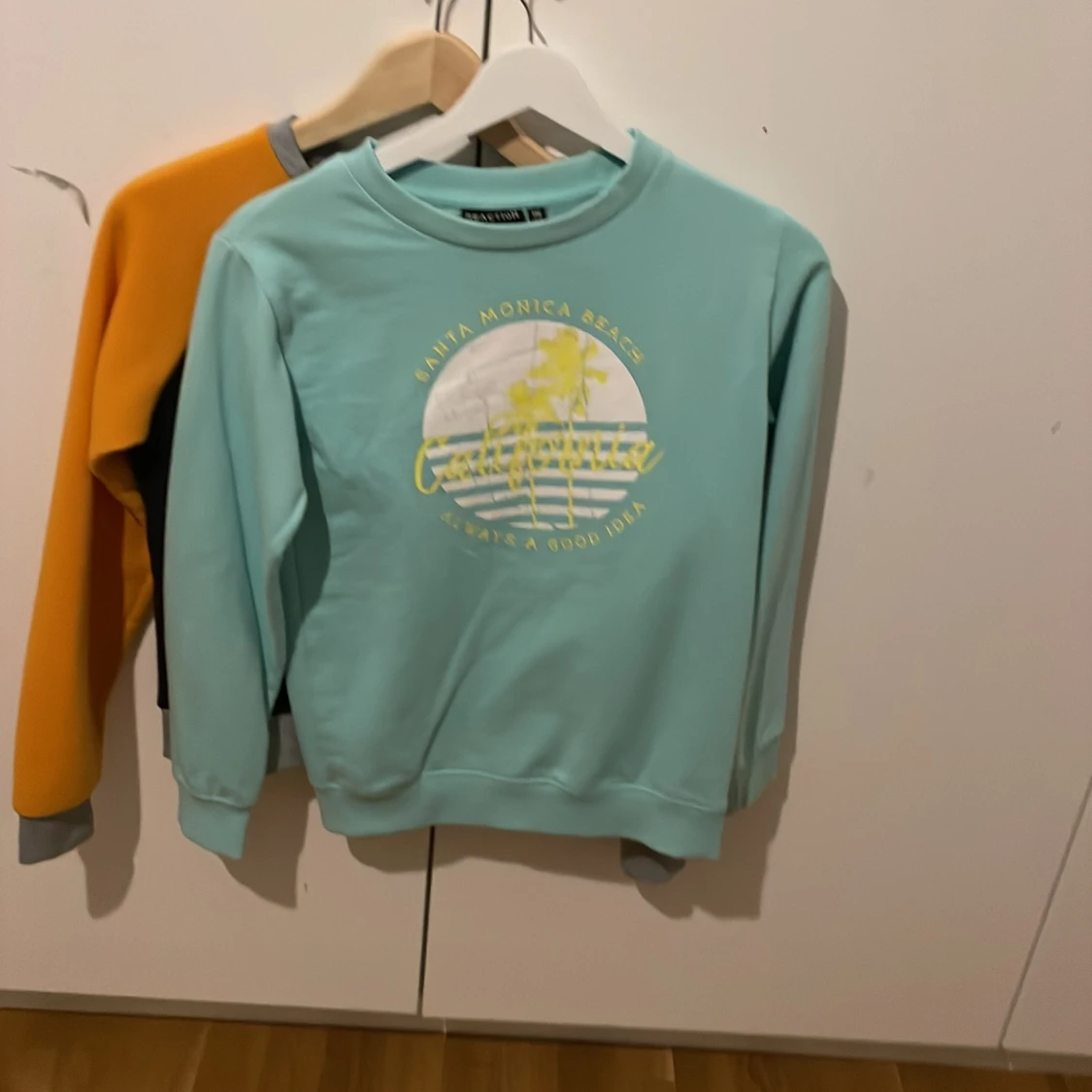 Två långärmade tröjor från Lee Cooper och Pull&Bear - 2