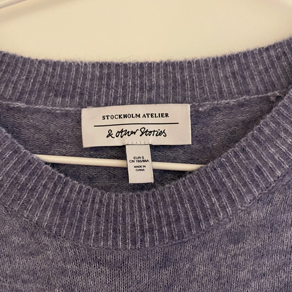 Blå tröja från & Other Stories - 1