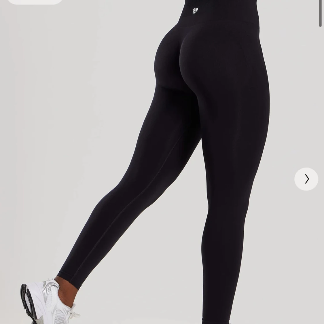 Svarta träningstights med scrunch