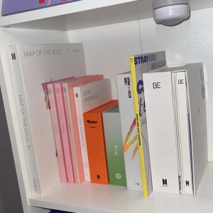  K-pop album - Säljer nu alla mina kpop albums. Perfekt för fans av K-pop som vill utöka sin samling med dessa populära album. Alla är i bra skick, Alla 70kr styck. Hör av er vid frågor❤️