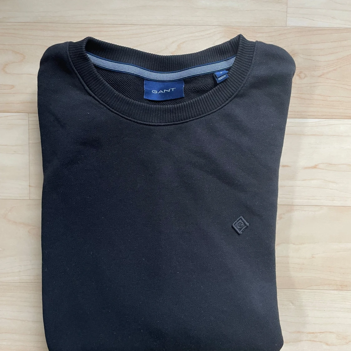 Svart tröja från GANT - 2