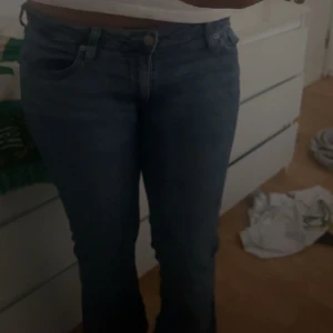 lågmidjade jeans bootcut  - 💓💓