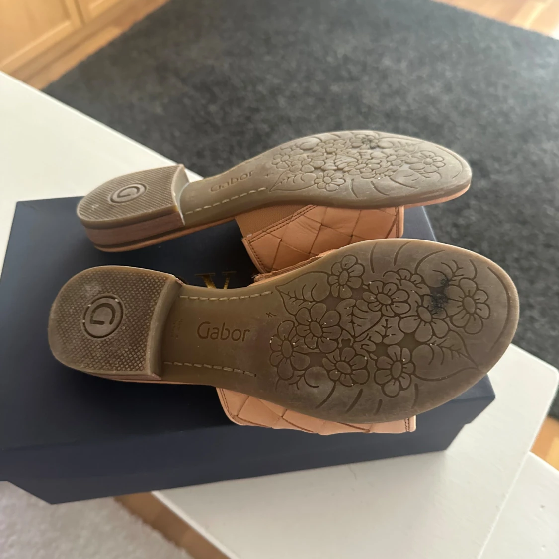 Beige sandaler från Gabor - 91