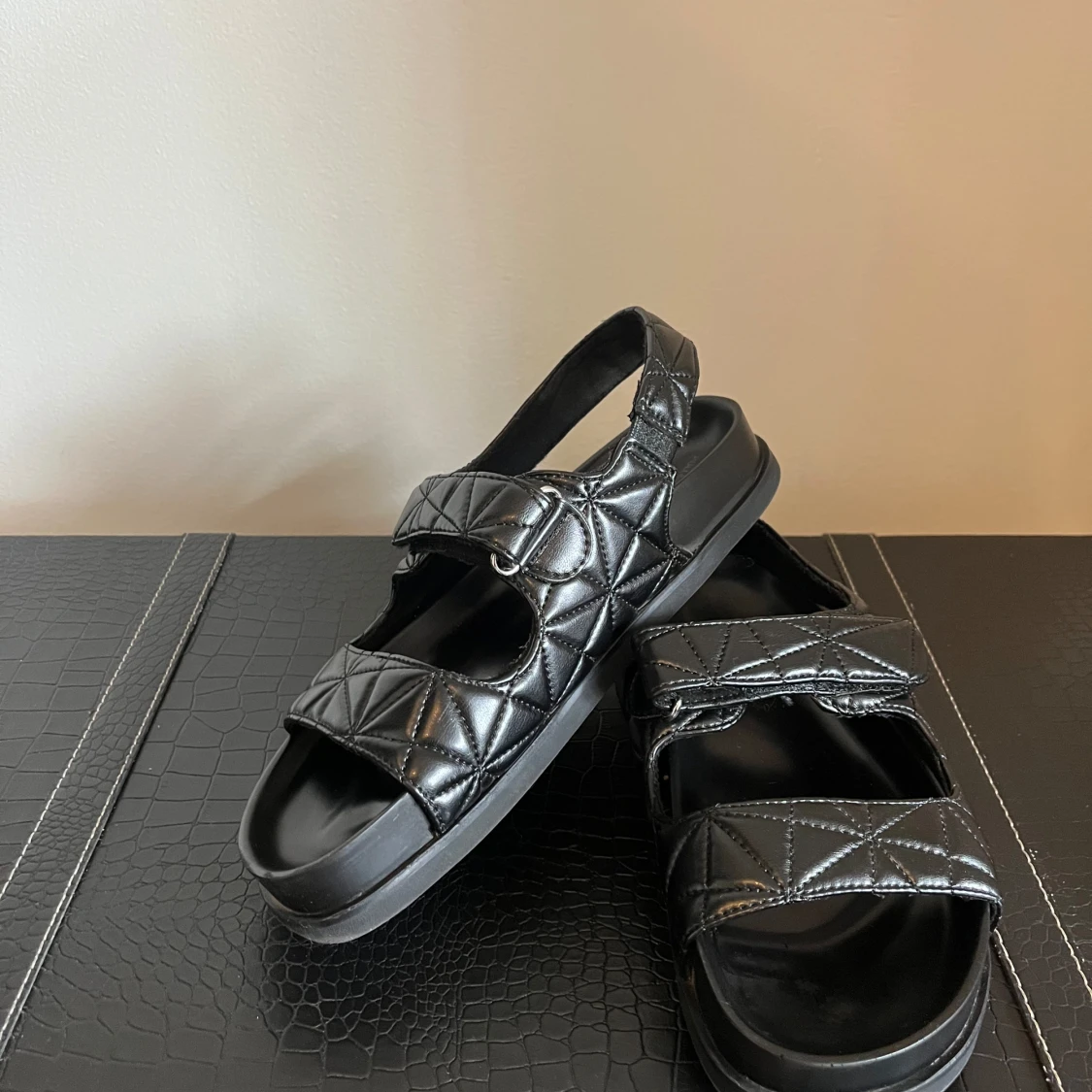 Chunky sandaler från Pull and Bear, strl 39