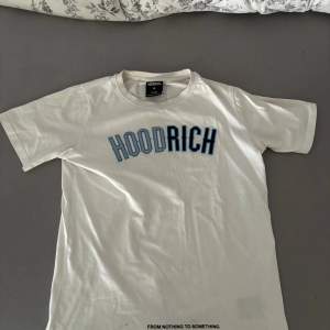 Hodrich t-shirt helt fläckfri och felfri. Storlek: 13-15y