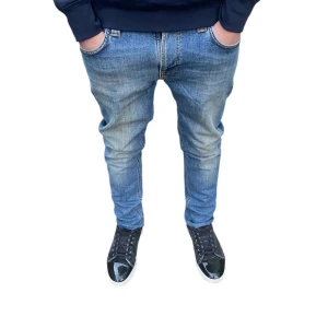 Nudie Jeans - Nudie jeans | grymt skick | nypris ca 1600kr | passar dig som är ca 180 cm | w32 | fraktar spårbart via postnord på köparens bekostnad | hör av dig vid intresse!