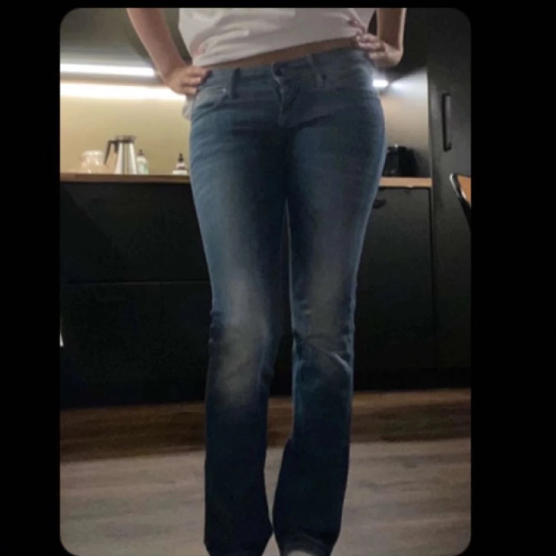 Blå jeans i bra skick - 91