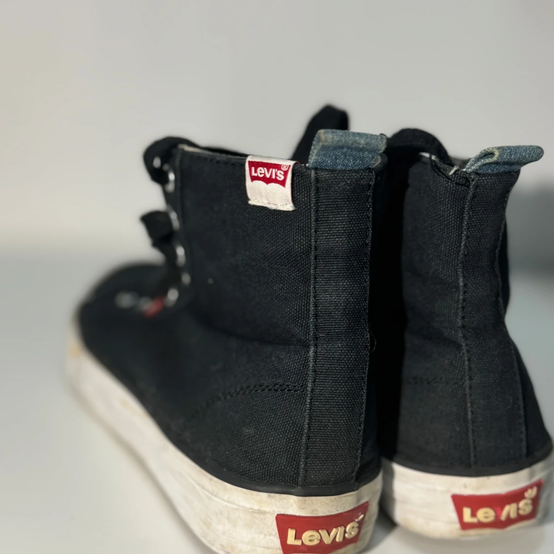 Svarta sneakers från Levi's - 90
