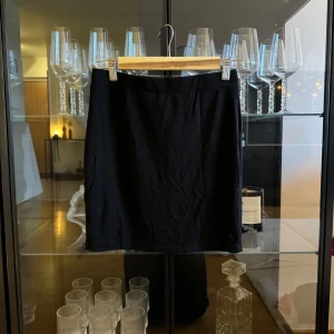 kort kjol - svart kort kjol