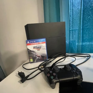 Ps4 - Pris kan diskuteras kontrollen kostar 150 extra 