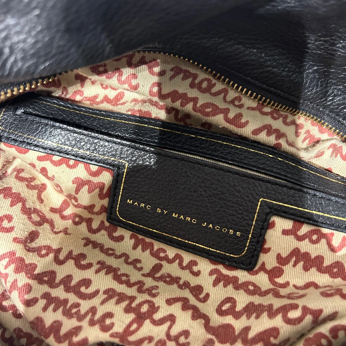 Svart axelväska från Marc Jacobs - 93