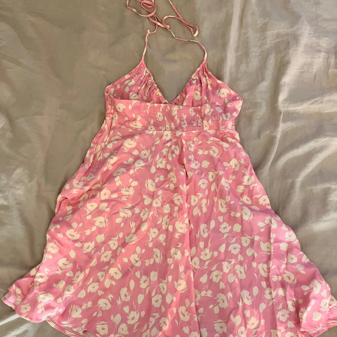 Rosa blommig klänning - 2