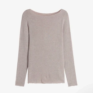 Intimissimi topp - Säljer min fina beigea tröja från intimissimi då den inte kommer till användning🤍Köpt för 569 på Zalando!