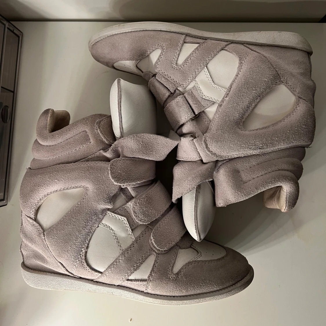Isabel Marant sneakers i mocka och skinn - 3