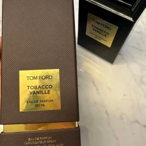 Tom Ford tobacco vanilj 100ml - Helt ny inte sprayad en ändå gång nypris ligger runt 3800kr