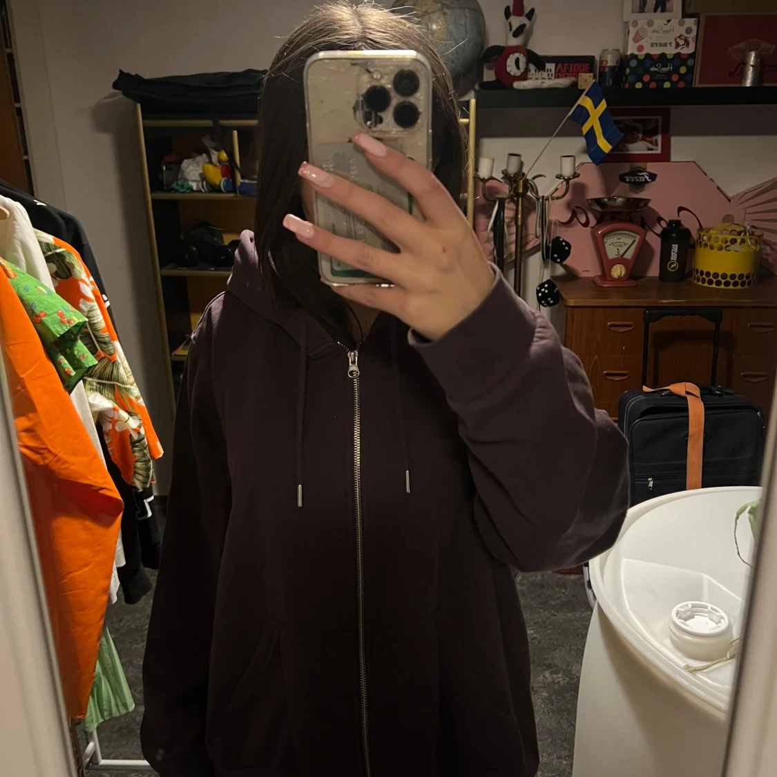 Mörklila/brun hoodie med dragkedja