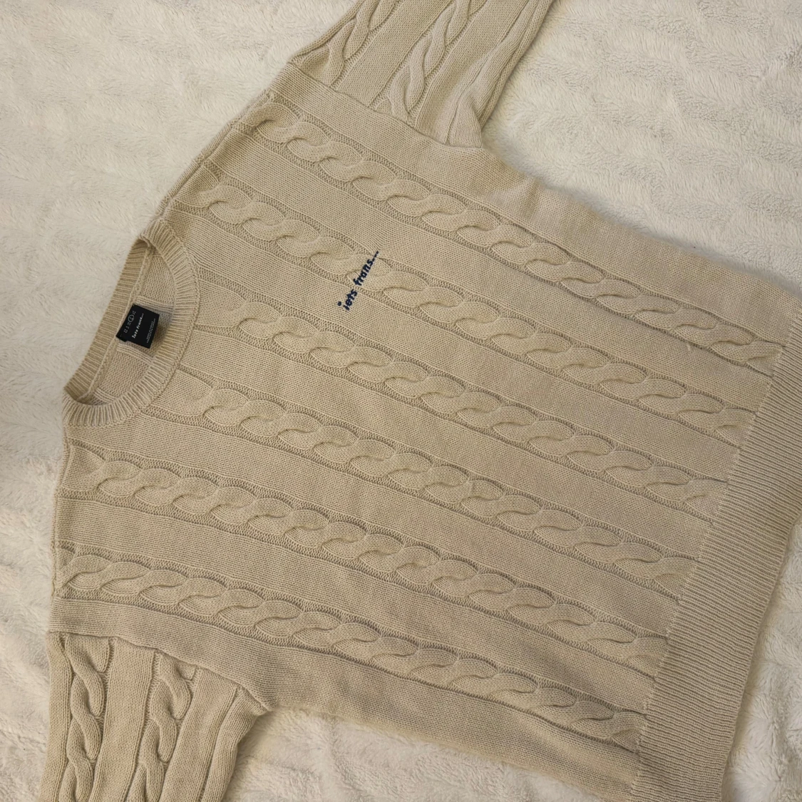 Beige stickad tröja från Iets frans  - 90