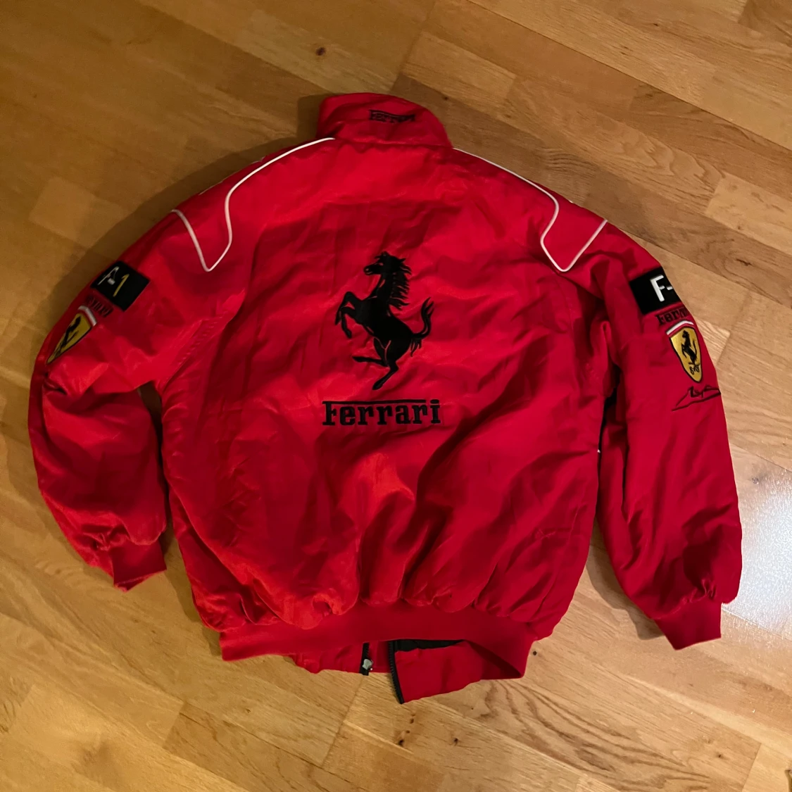 Vintage 90s Nasqar Ferrarijacka röd - 1