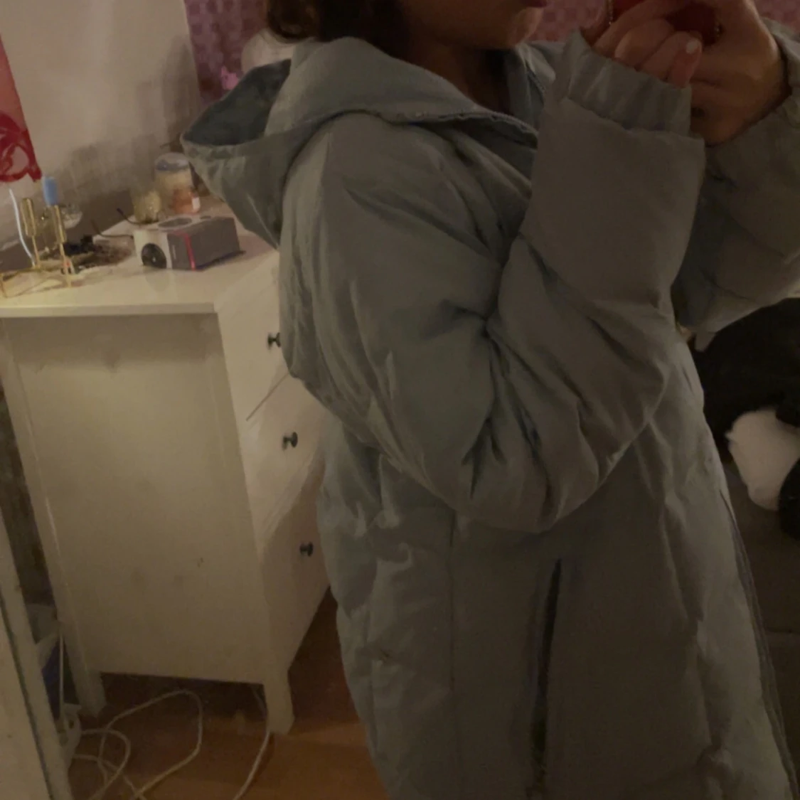 Ljusblå dunjacka med huva - 90