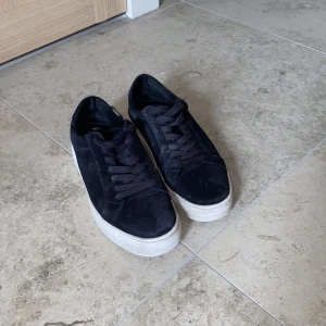 Vagabond skor herr - Marinblå Vagabonds Helt okej skick Säljer pga för små