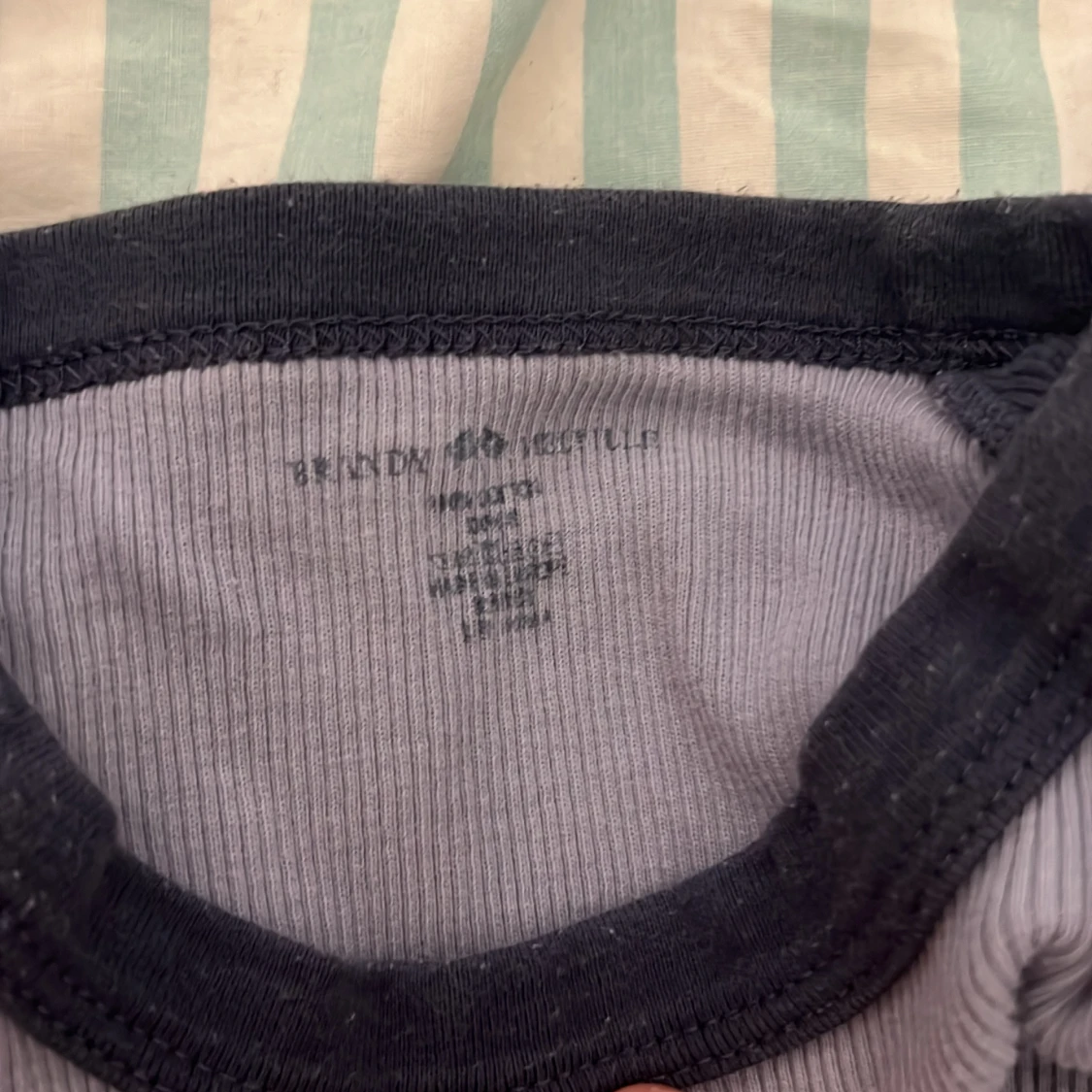 Ljus blå tröja   - 91