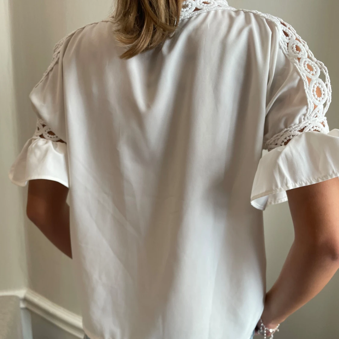 Blus med fina detaljer - 90