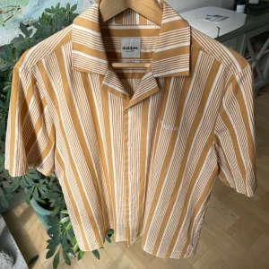 Skjorta - Skjortan är i bra skick:)