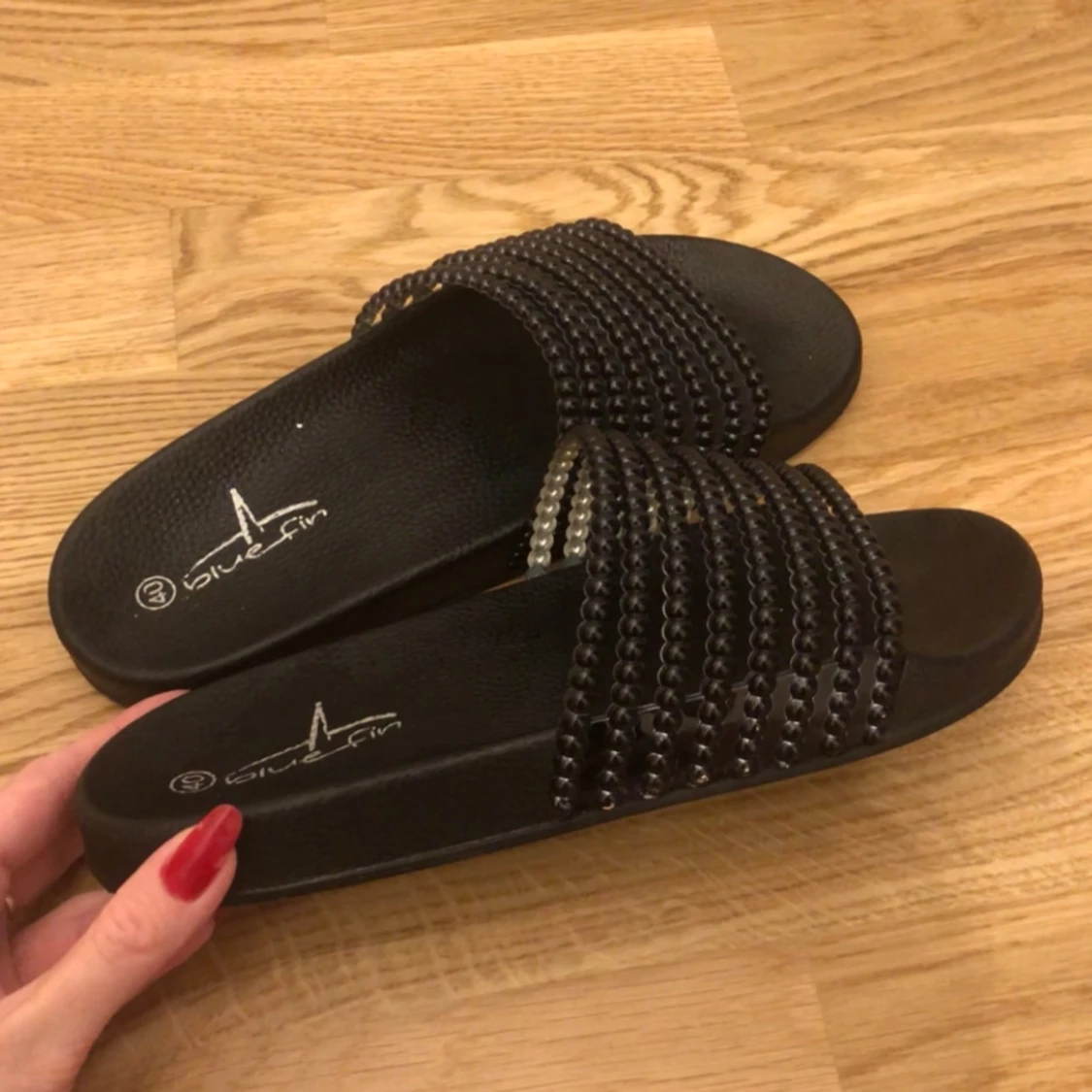 Svarta sandaler från Blue Fin - 92