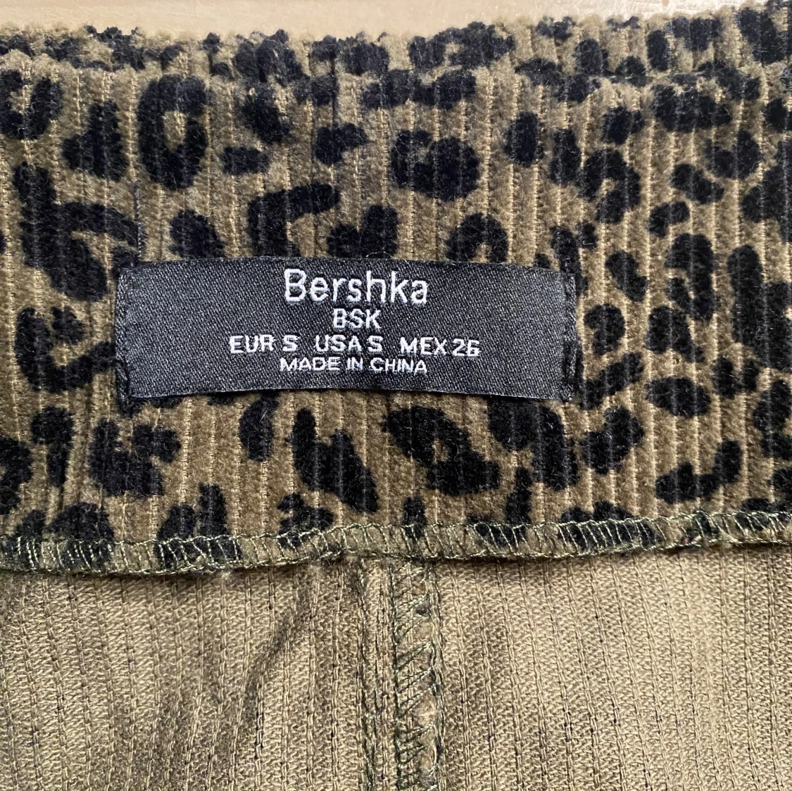 Hängselklänning leopard - 93