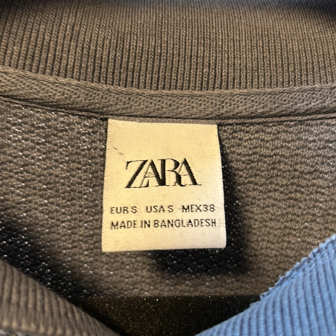 Grå pikétröja från Zara - 91