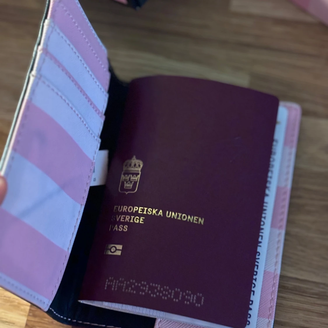 Victoria’s secret passfodral + låda gratis  - 93