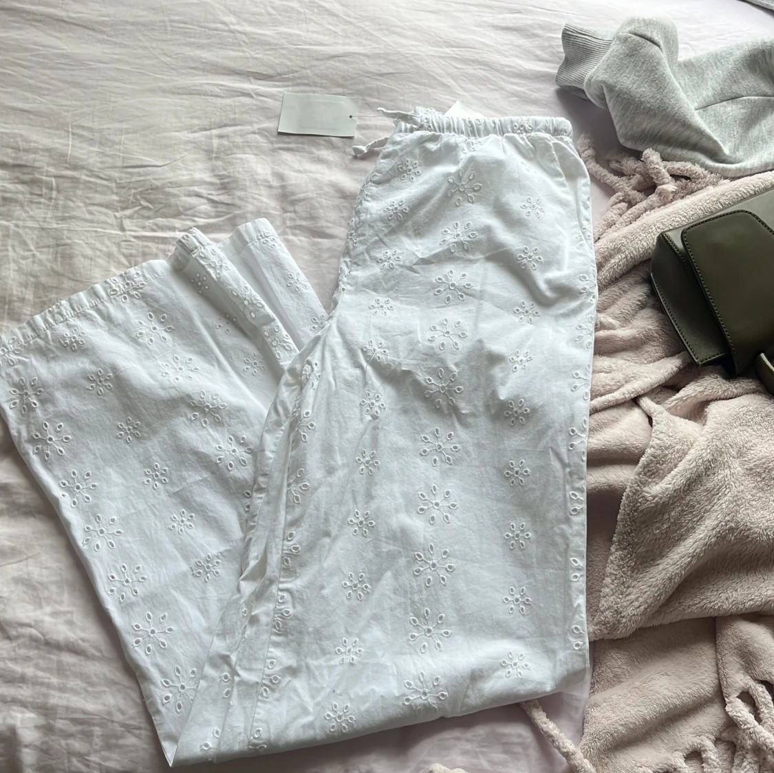 Lågmidjade ”linnebyxor” hm  - 91