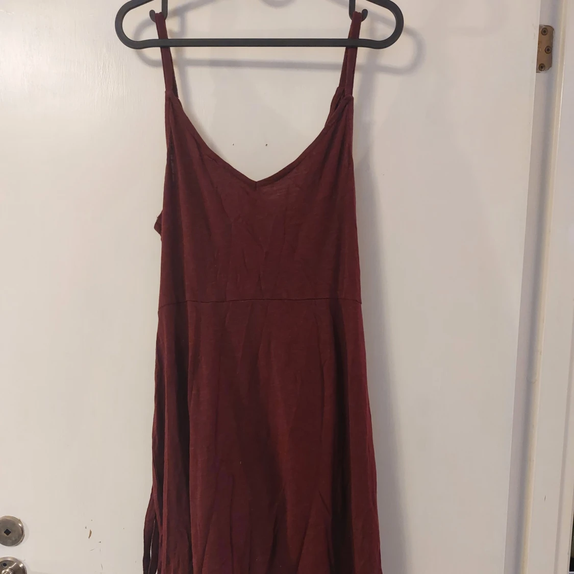 Vinröd omlottklänning från H&M - 4